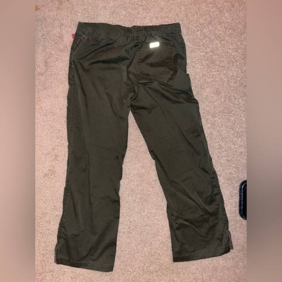 Green Koi scrub pants - Picture 2 of 2
